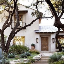 EXTERIOR //