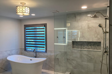 Inspiration for a modern bathroom remodel in Philadelphia