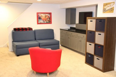 Example of a minimalist basement design in Orange County
