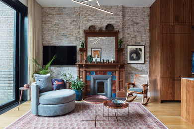 Inspiration for a transitional living room remodel in New York