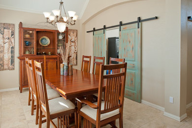 Inspiration for a timeless dining room remodel in Dallas