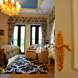 House door hardware. Luxury series. - Doorknobs