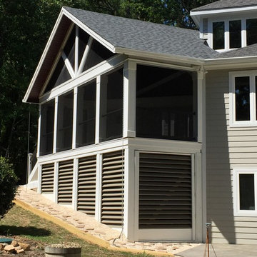 532 - Screen Porch