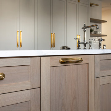 Timeless Chic: Elegant Neutral Kitchen