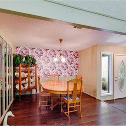 2715 Adrienne Cr - Products