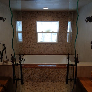 Polivka Bath Surround