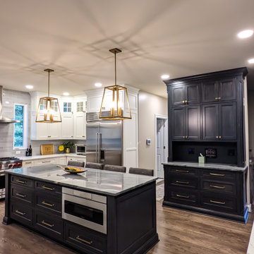 Spacious Kitchen Excellent for Entertaining