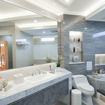 Grandeur Modern Farmhouse Master Bathroom in Southern Jakarta