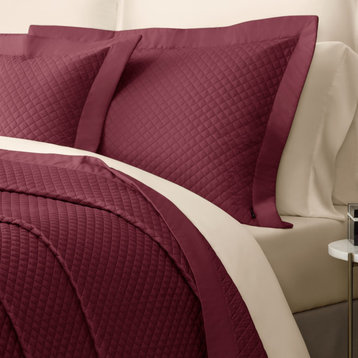 Decorative Pillowcase Dorian Royal Bordeaux Burgundy Standard/Queen