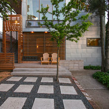 exterior-front yard footpath