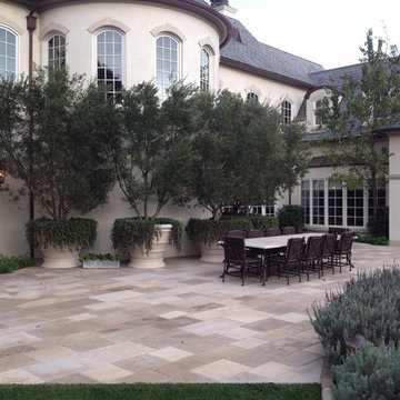 La Canada Home by Sydney Baumgartner