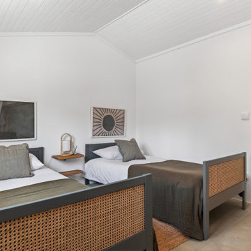 Twin Bedroom Art and Arched Opening