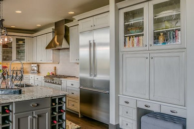 Home design - 1950s home design idea in Other
