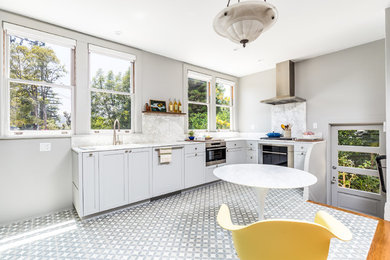Inspiration for a craftsman kitchen remodel in Los Angeles