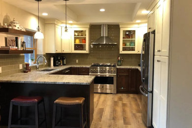 Kitchen - kitchen idea in Denver