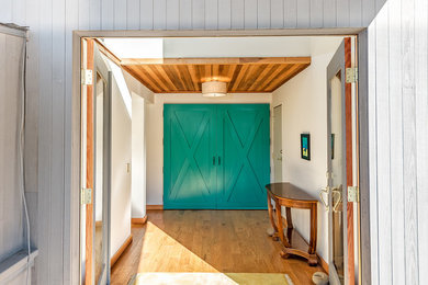 Example of a 1950s entryway design in San Francisco