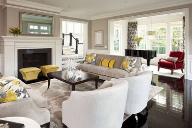 Example of a living room design in Dallas