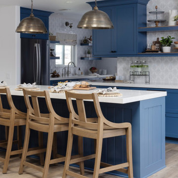 Modern Farmhouse Kitchen with Patterned Ceramic Tile Backsplash