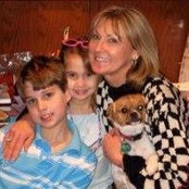 Linda Hamilton's photo