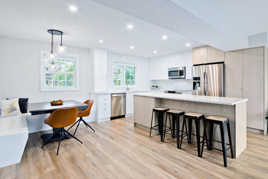 Kitchen - modern kitchen idea in Calgary