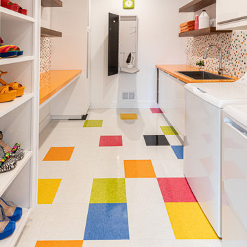 Pigment and Pattern: A New Build Midcentury Modern House