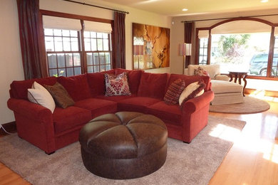 Eclectic living room photo in San Francisco