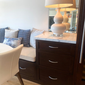 TIBURON DINING & WINE PLEASURE SEATING