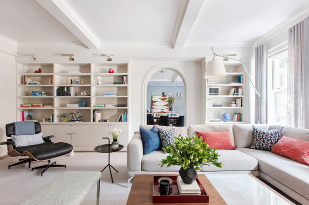 Living Room by KBR Design & Build
