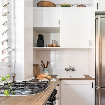 Cocina abierta vivienda Vila de Gracia