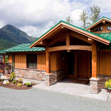 Discover Island Getaway - Western Red CEdar