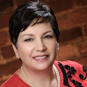 Stephanie Yowell's photo