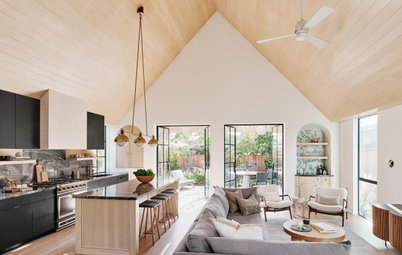 Houzz Tour: A Clean-lined, Airy Home With a Modest Footprint