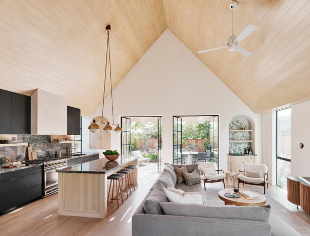 Modern Living Room by Laney LA, Inc.
