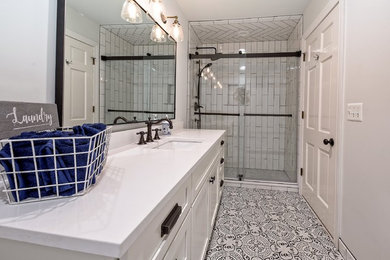 Inspiration for a transitional bathroom remodel in Detroit