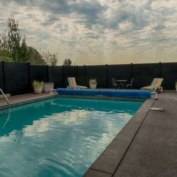 Backyard Pool Fence - Modern Black Aluminum