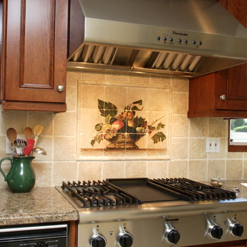 Traditional Kitchen & Master Bath Remodel in Tarzana, CA.