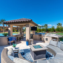 BACKYARD KITCHEN