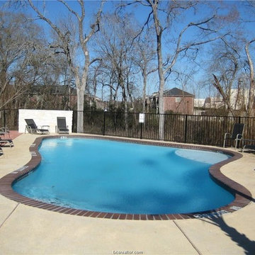 145 Forest Drive, College Station, TX 77840