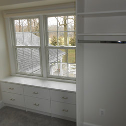 Walk-in Closets 4 - Accent And Storage Benches