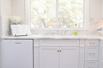 Example of a classic bathroom design in Salt Lake City