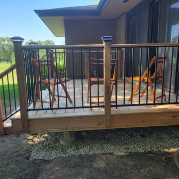 High Land Park Lake County IL Cedar Deck and Aluminum Rail