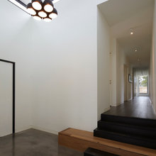 Halls/entryway