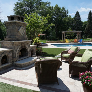 Glen Oaks Backyard Pool Party