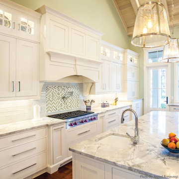 Traditional Kitchen in Bluffton, South Carolina