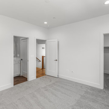 End Unit - Transitional Modern Luxury Rowhome Heritage Place Naperville, IL