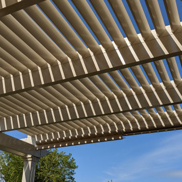 The Perfect Pergola to Complete This Backyard