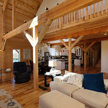 Acreage Barn Home in Iowa