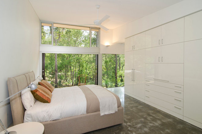 Contemporary Bedroom by Rodrigues Bodycoat Architects