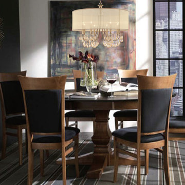 Hampton Collection 8-Light 32" Antique Brass Chandelier with Etruscan Smooth Oys