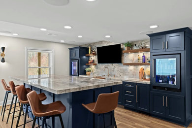Home bar - transitional home bar idea in Detroit